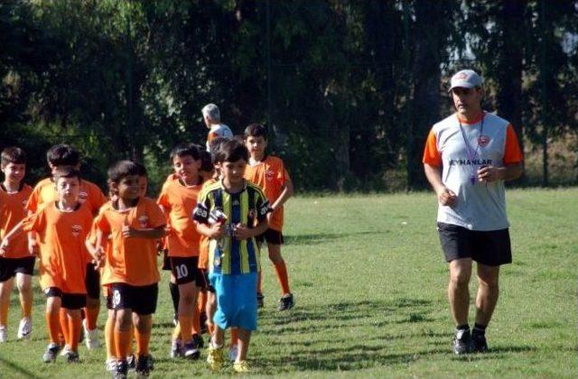 Adanaspor’da Altyapı Yaz Futbol Okulu Başladı