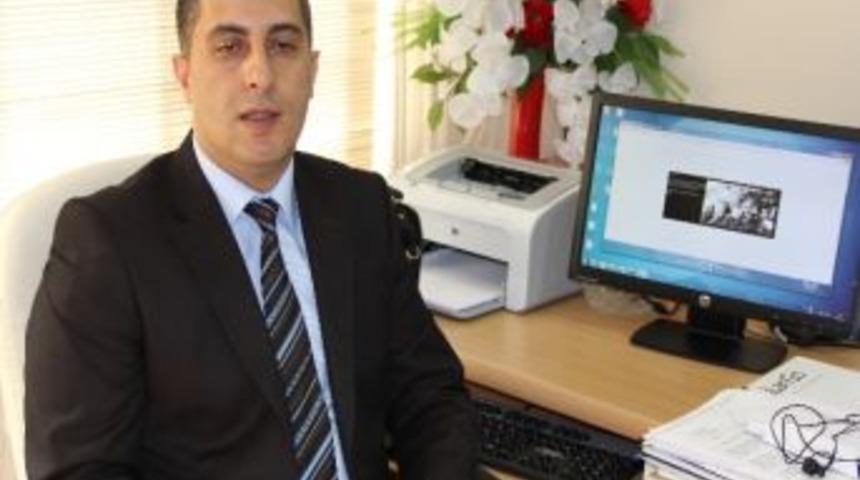 Atatürk Üniversitesi, Edebiyat Fakültesi, Tarih Bölümü Öğretim Üyesi Yrd. Doç. Dr. Savaş Eğilmez: