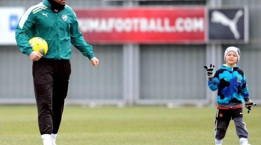 Carson Wigan&rsquo;a İmza Atıyor