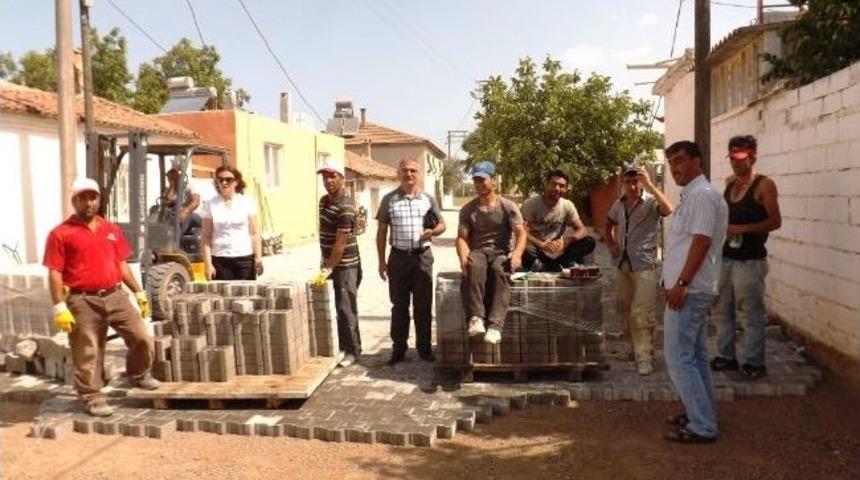 G&ouml;me&ccedil;&rsquo;te Parke Taş Ve Asfalt &Ccedil;alışmaları