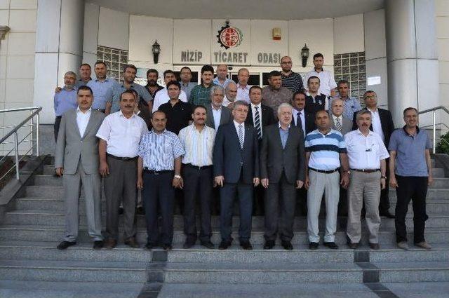 Uzer, Nizip Ticaret Odası Ve Nizip Ticaret Borsası&rsquo;nı Ziyaret Etti 2