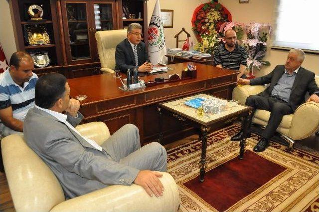 Uzer, Nizip Ticaret Odası Ve Nizip Ticaret Borsası&rsquo;nı Ziyaret Etti 3