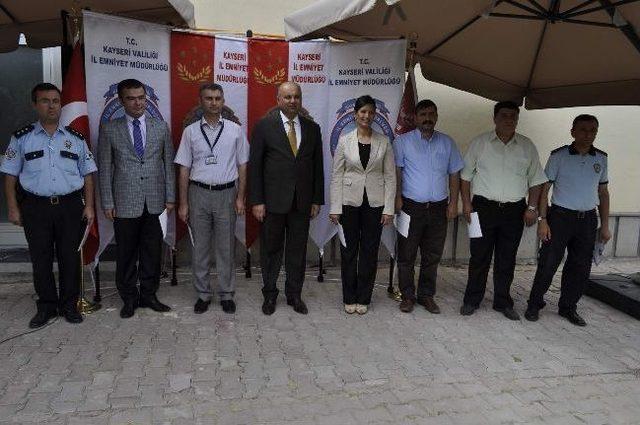 Emniyet&rsquo;te H&uuml;z&uuml;nl&uuml; Veda 2