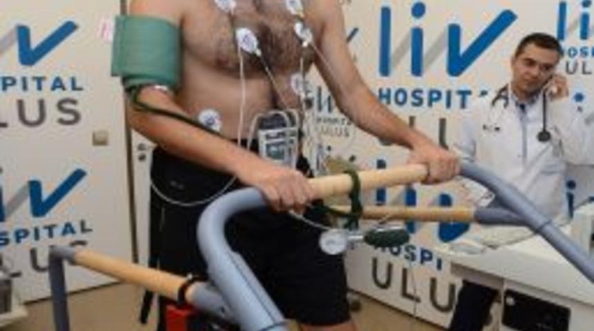 Galatasaray'da Sağlık Kontrolleri S&uuml;r&uuml;yor