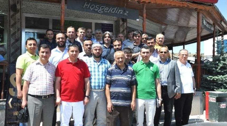 Sorgun D&uuml;ş&uuml;nce Kul&uuml;b&uuml; Kahvaltıda Biraraya Geldi
