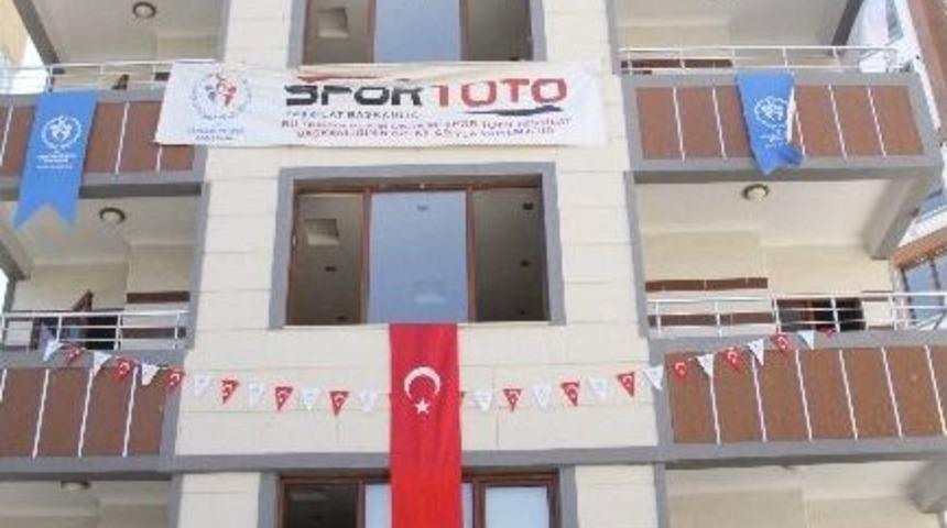 Yenişehir Gen&ccedil;lik Merkezi Hizmete Girdi