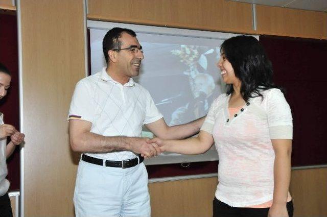 İ&uuml;&rsquo;den Kurucu Dekan Prof. Dr. Naim Akman&rsquo;a Vefa 1