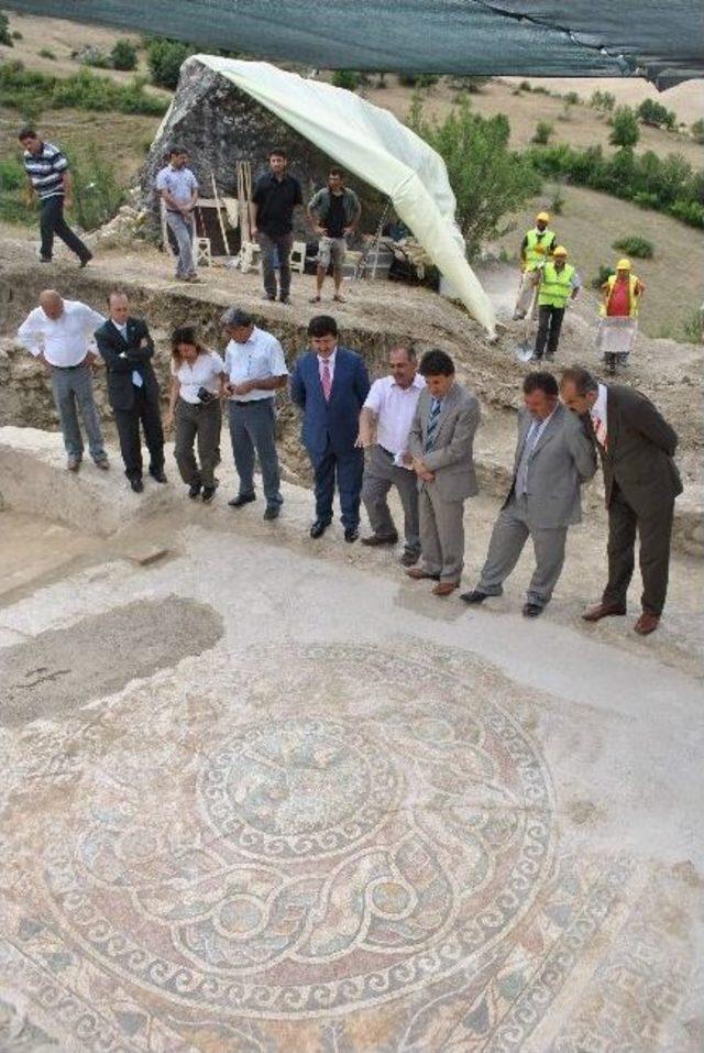 Amasya&rsquo;da G&ouml;r&uuml;lmemiş Mozaik 3