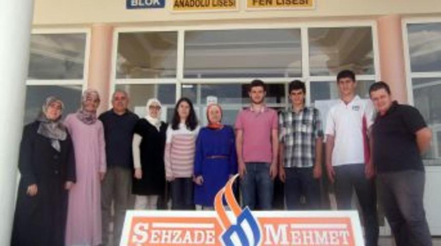 &Ouml;zel Şehzade Mehmet &Ouml;ğrencileri LYS'de Manisa'nın Gururu Oldu