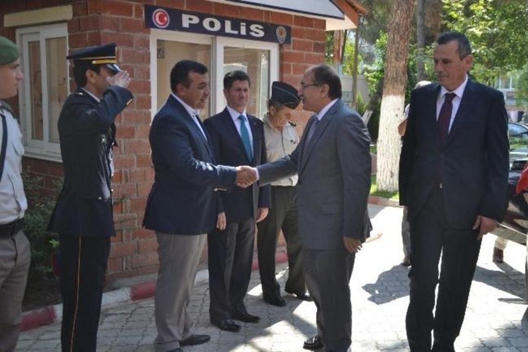 Vali Savaş&rsquo;tan Turgutlu'ya Ziyaret