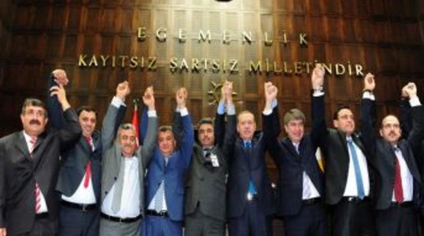 3 Belediye Başkanı AK Parti'ye Katıldı