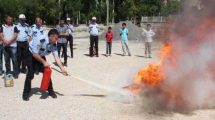 Karaman Emniyet M&uuml;d&uuml;rl&uuml;ğ&uuml;nde Yangın Tatbikatı