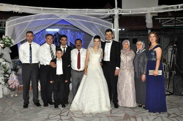 Başkan Kızının Nikahını Kıydı 2