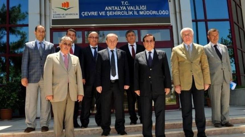 Vali &Ouml;zt&uuml;rk&rsquo;ten Ziyaretler