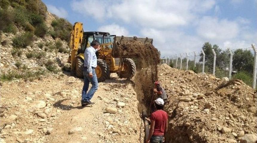 Manavgat&rsquo;ın Kara&ouml;z K&ouml;y&uuml;nde Su Sevinci