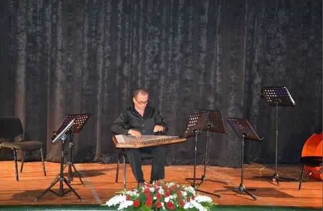 Peşrev&rsquo;den Kon&ccedil;erto&rsquo;ya Tahir Aydoğdu Konseri 1