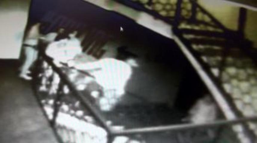 Trabzanda &Ouml;l&uuml;m G&uuml;venlik Kamerasında