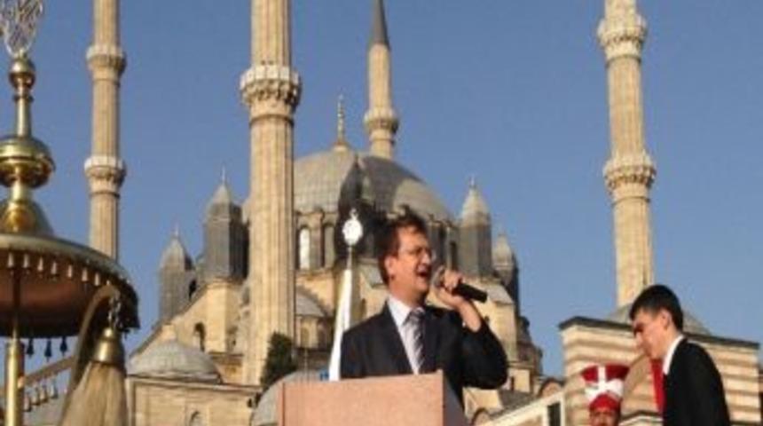 "g&uuml;reş, Bilgi, Kuvvet, Zek&acirc; Gerektirir"