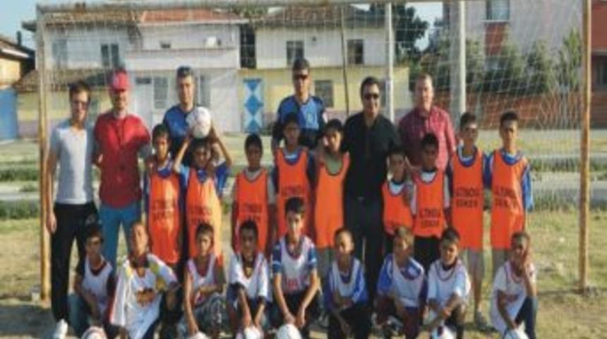 Emniyetten, Yaz Spor Okulu