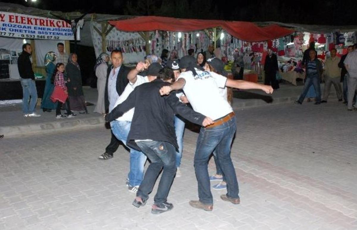 Tarhana Festivalinde "gediz T&uuml;rk&uuml;leri Gecesi" D&uuml;zenlendi