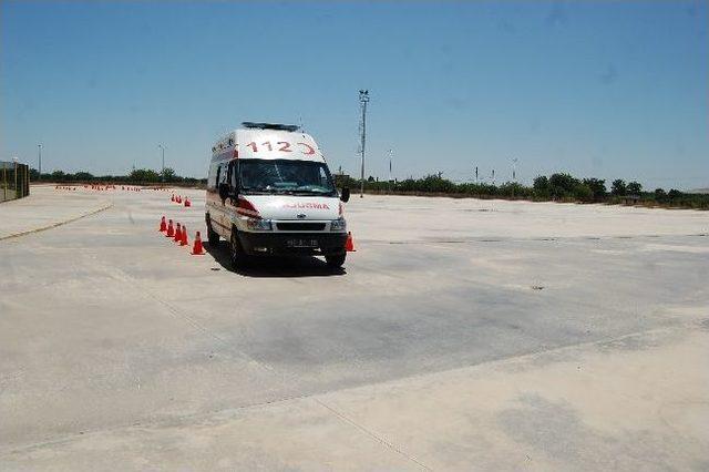 Ambulans Şoförlerine Eğitim