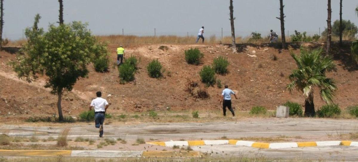 Ka&ccedil;an Sigara Ka&ccedil;ak&ccedil;ılarını Polis Ateş A&ccedil;arak Yakaladı