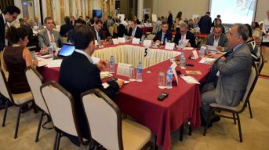 İzmir&rsquo;in Gelecek 10 Yılı Planlanıyor