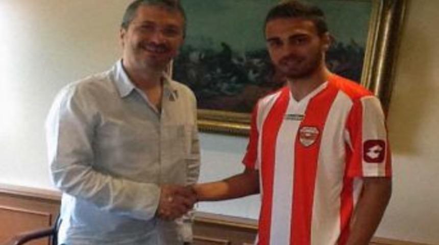 Adanaspor Yiğitcan G&ouml;lboyu'nu Transfer Etti