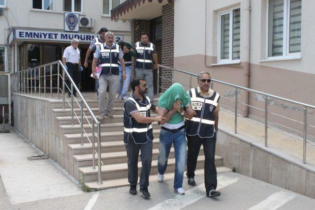 Emanet Kamyonetin Plakasını Boyayıp 180 Kilo Esrar Taşımışlar 2