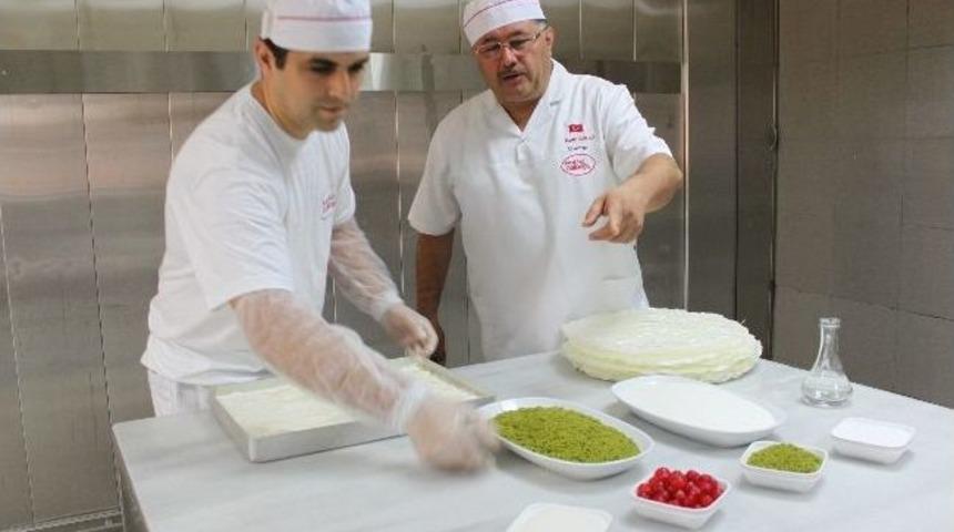 (&ouml;zel Haber) Ramazan Sofralarının Vazge&ccedil;ilmezi: G&uuml;lla&ccedil;