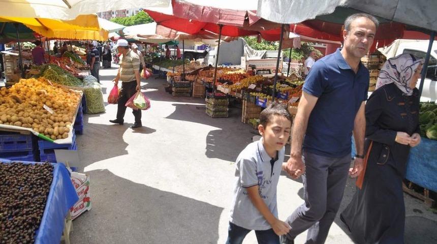 Ramazan Bereketi Semt Pazarına Yansıdı