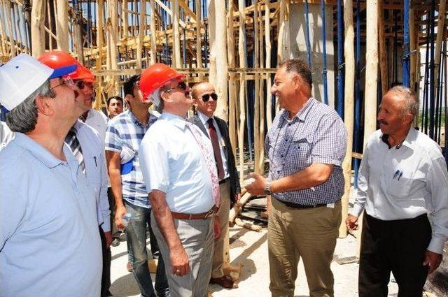 Vali Karaloğlu Nur Tatar Spor Salonu&rsquo;nda İncelemelerde Bulundu 2