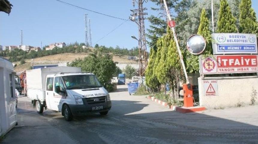 Boz&uuml;y&uuml;k Belediyesi Ara&ccedil;ları Gprs Sayesinde Sıkı Takipte