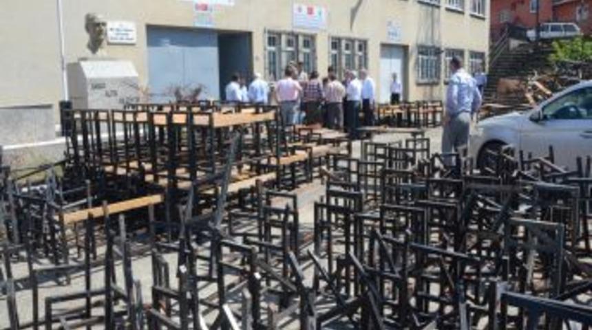 Eski Sıralar Onarılarak 356 Bin Lira Tasarruf Sağlanacak