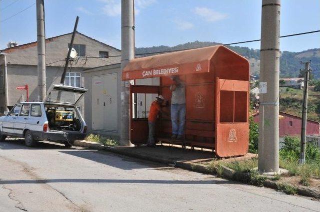 Çan Belediyesi’nden Otobüs Duraklarına Bakım