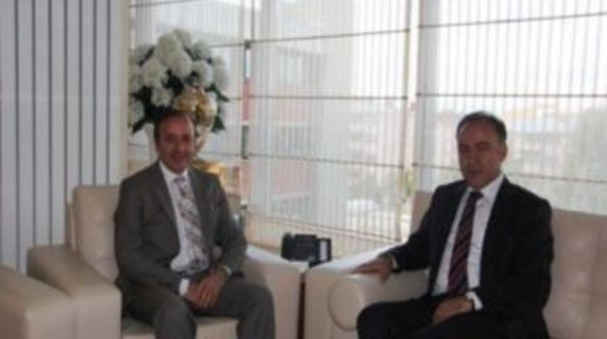 Vali Altıparmak, Başkan K&uuml;&ccedil;&uuml;kler&rsquo;i Makamında Ziyaret Etti