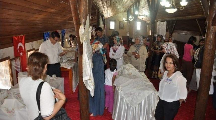 Şahinbey Belediyesi Kursiyerlerinden Yılsonu Sergisi