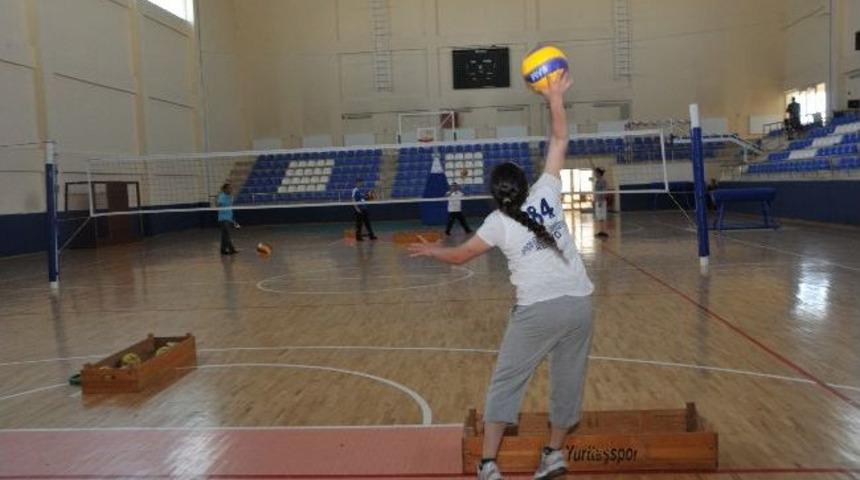 Ak&uuml; Beden Eğitimi Ve Spor Y&uuml;ksekokulu&rsquo;nun &Ouml;zel Yetenek Sınavları Başladı