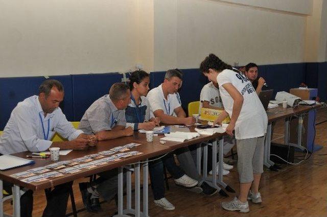 Ak&uuml; Beden Eğitimi Ve Spor Y&uuml;ksekokulu&rsquo;nun &Ouml;zel Yetenek Sınavları Başladı 3