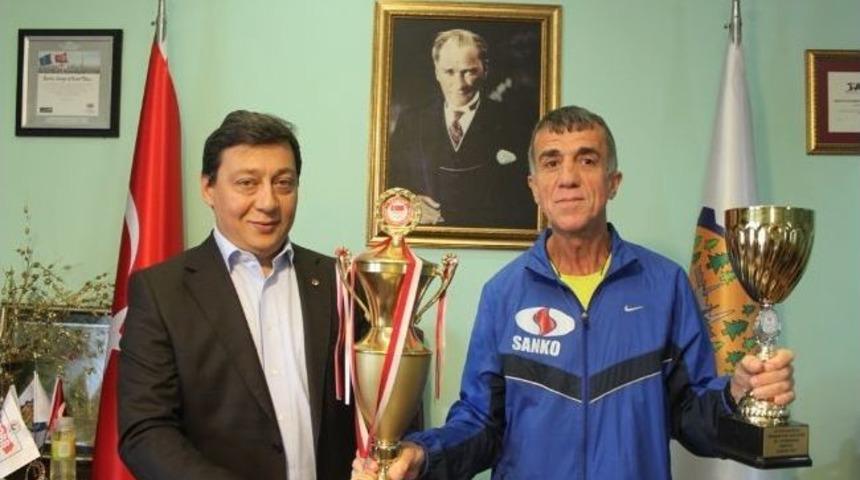 Bartınlı Atletten, Tso Başkanı &Ccedil;akır&rsquo;a Ziyaret