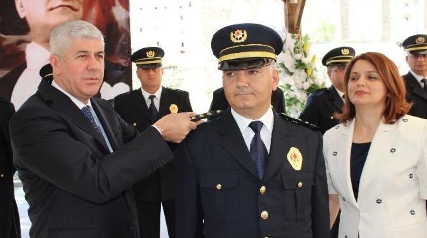 Uşak Emniyet M&uuml;d&uuml;rl&uuml;ğ&uuml;&rsquo;nde 13 Personel Terfi Etti