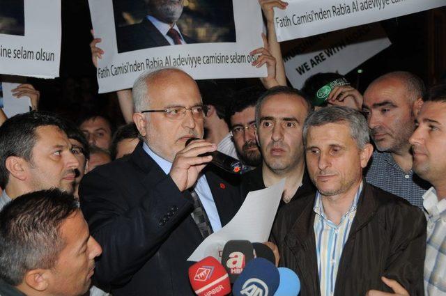 Mısır’daki Darbe İstanbul'da Protesto Edildi