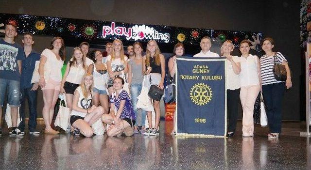 Rotaryenler Bowling Turnuvasında 2