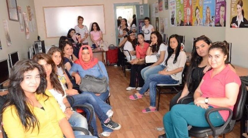 Gen&ccedil;lik Merkezi "seyyah Ulu &Ccedil;ınar" Projesi