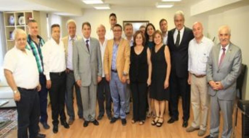 Başkan Tartan&rsquo;dan İzsiad Ziyareti