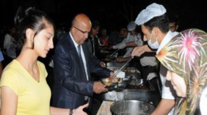 Afyon'da 4 Ayrı Noktaya Iftar &Ccedil;adırı Kurulacak