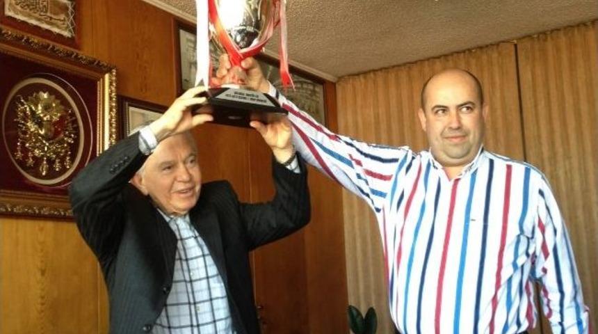 Kızılcab&ouml;l&uuml;kspor Y&ouml;netim Kurulu&rsquo;ndan Teşekk&uuml;r Ziyareti