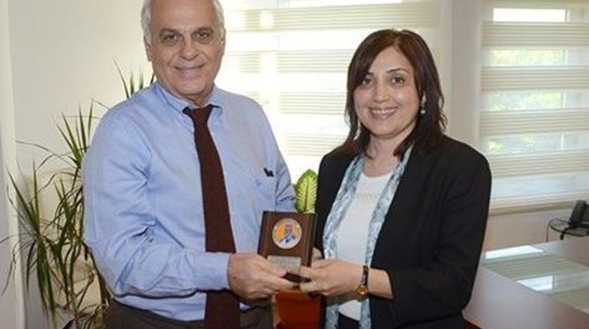 Me&uuml; Eğitim Fak&uuml;ltesi'nde G&ouml;rev Değişimi