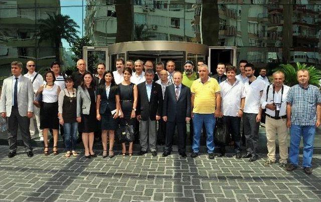 Vali Öztürk, Gazetecilerle Buluştu 2