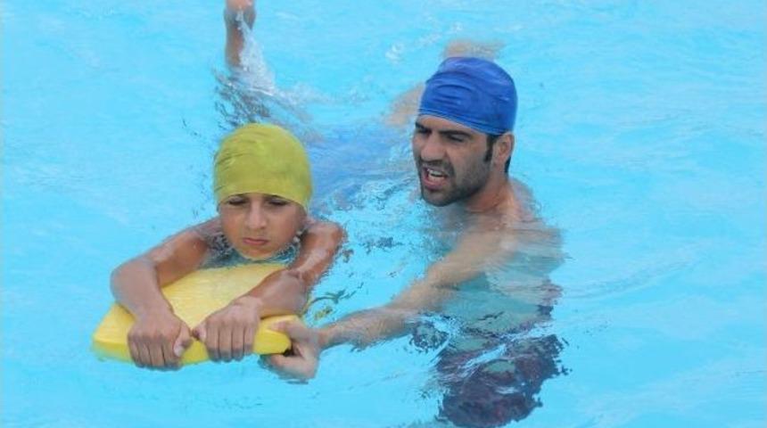 Yaz Spor Okulları Başvuru S&uuml;resi Cuma Doluyor